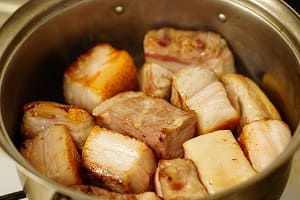 豚の角煮　調理